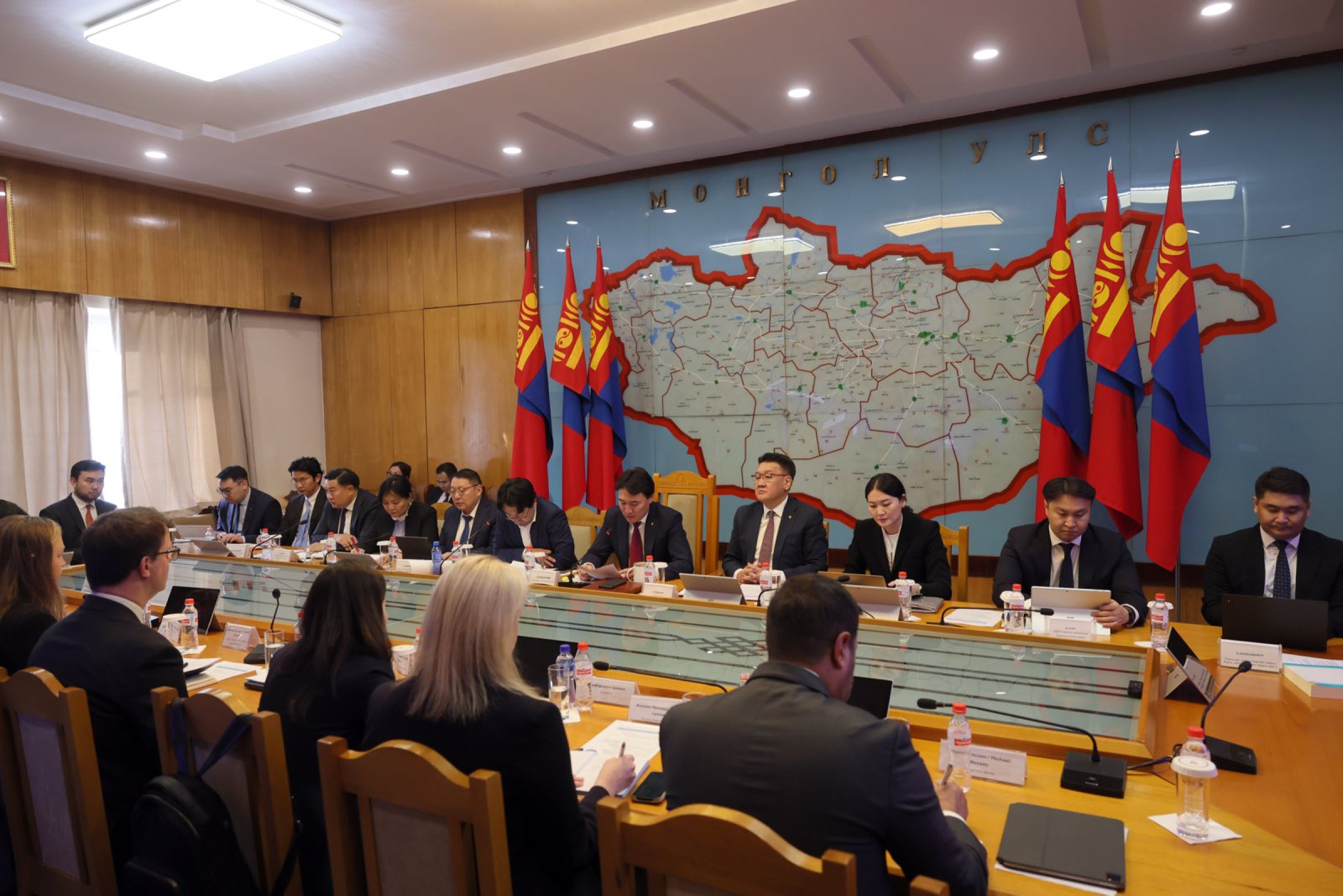 Оюу толгой төслийн Хувь нийлүүлэгчдийн зээлийн хүүг хэлэлцэх ээлжит 7 жилийн хугацааг үл харгалзан хэлэлцээрийг үргэлжлүүлэхээр боллоо