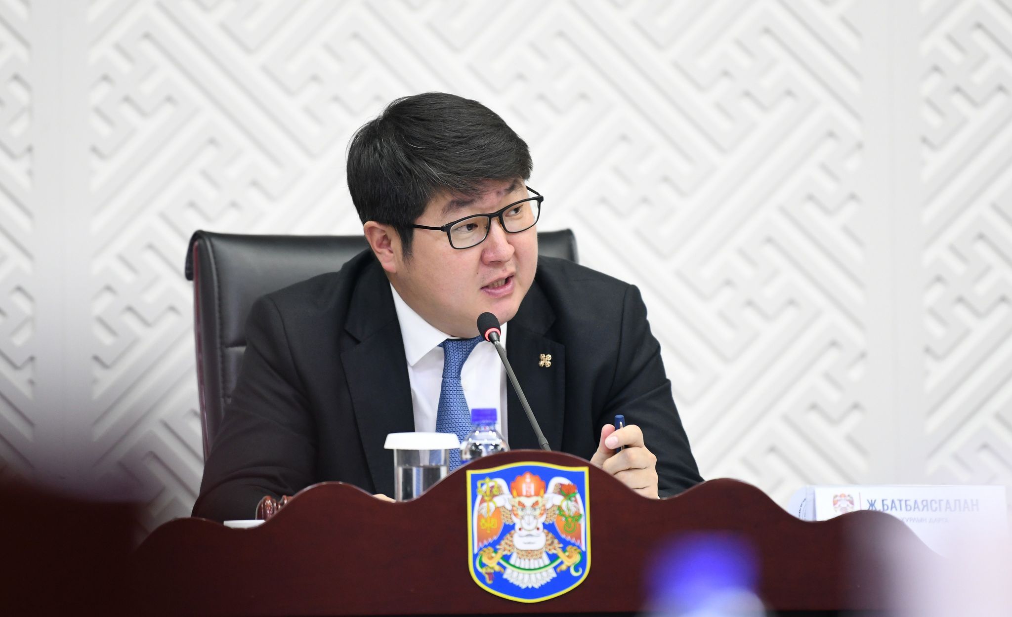 Оюутан нийтийн тээврээр сард 44 удаа үнэгүй зорчино