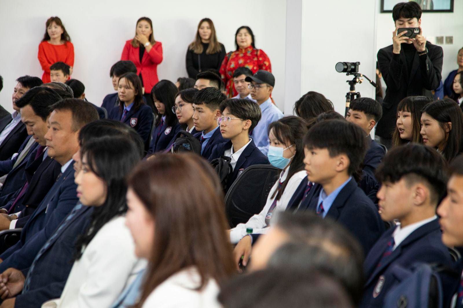 ШУТИС-ийн ахлах сургууль ITpark-д нээгдлээ