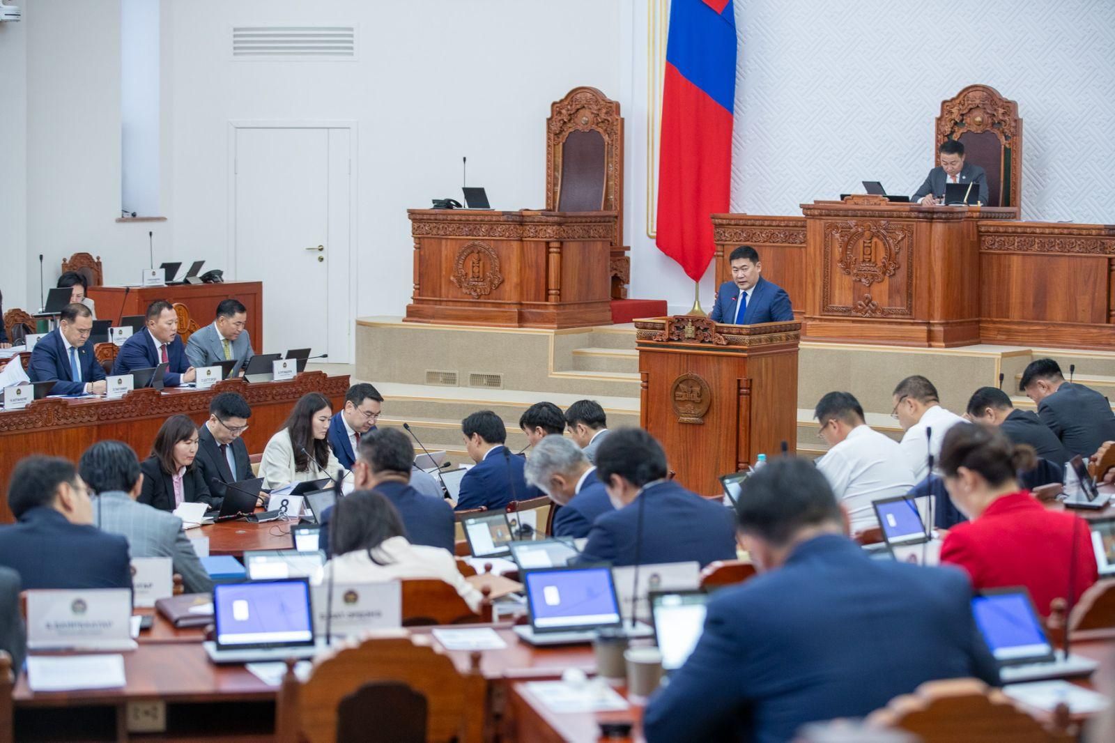 Л.Оюун-Эрдэнэ: Бид асуудлыг хурдтай шийднэ, улс төржин гацсан төслүүдийг хэрэгжүүлнэ