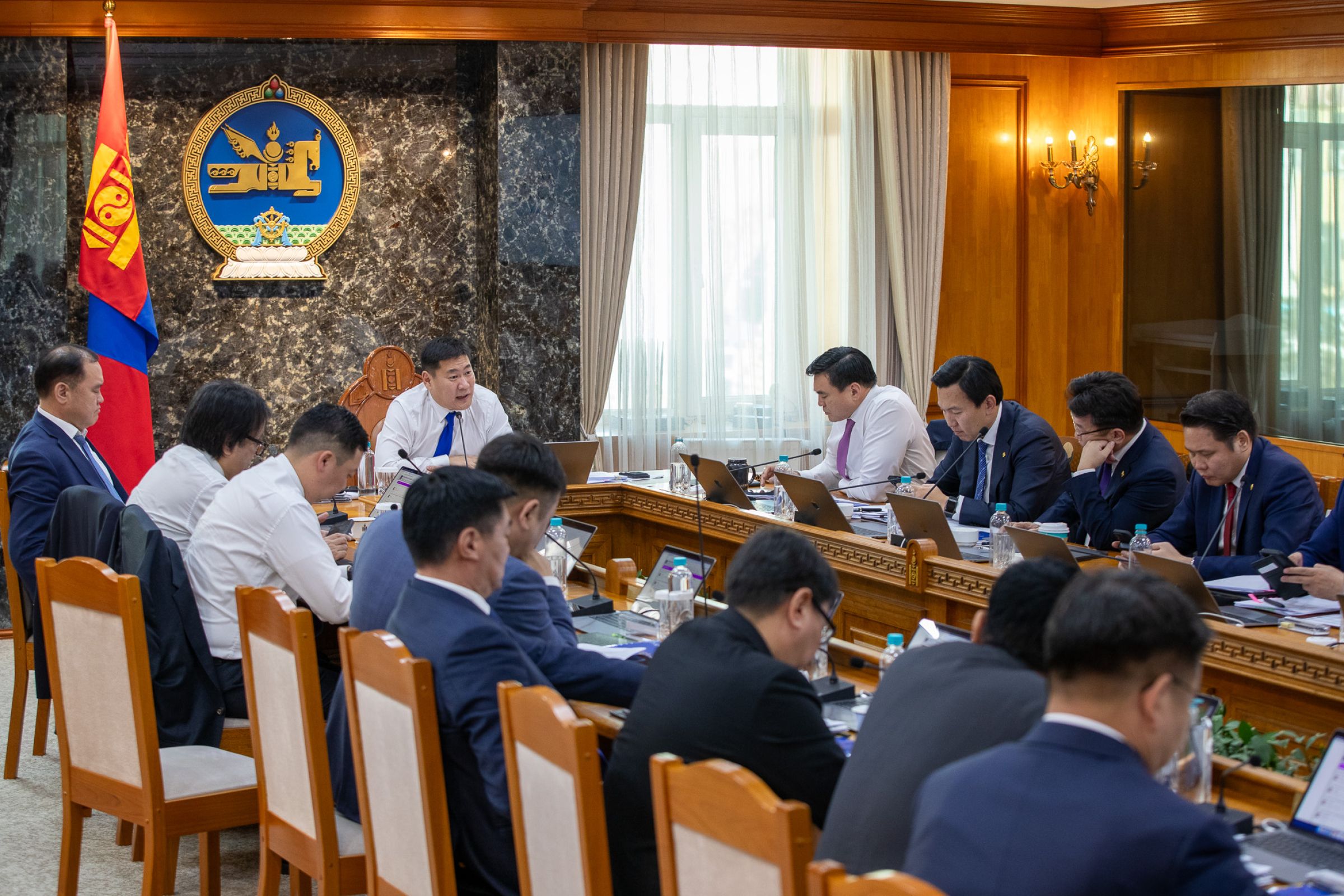 Засгийн газрын хуралдаанаас гаргасан шийдвэрүүд