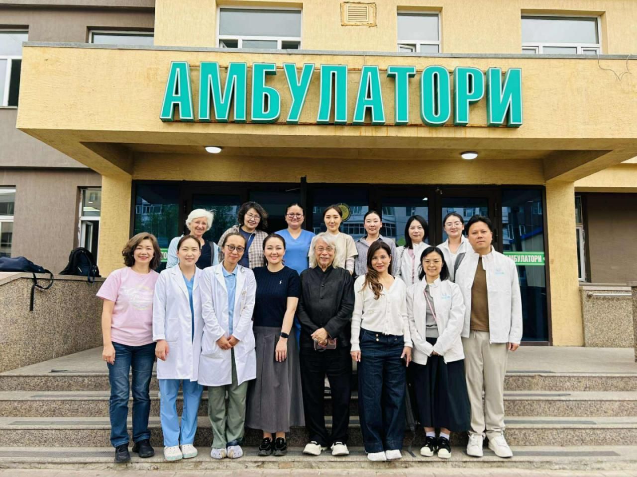 Олон улсын хөдөлмөр засалчид Монголд чуулж байна