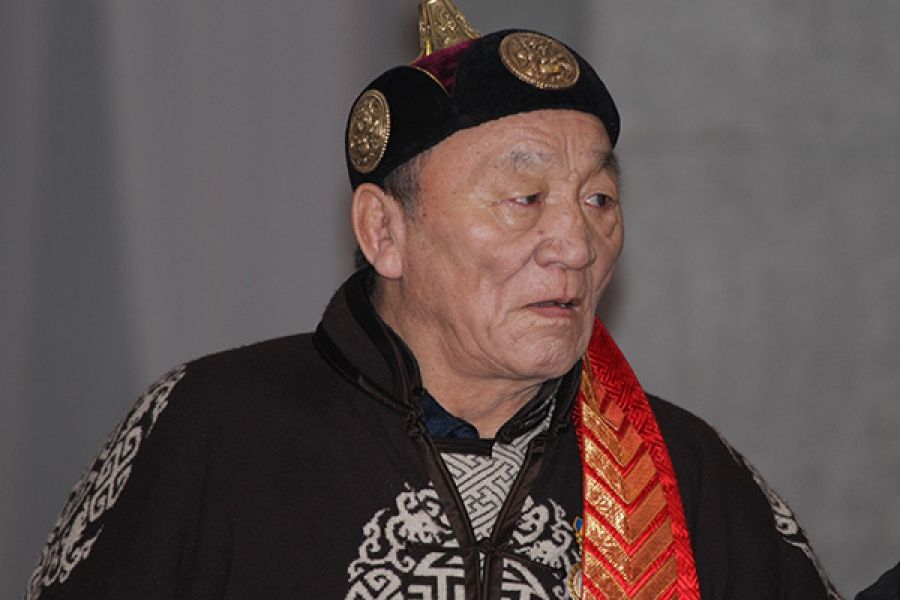 Хөдөлмөрийн баатар, Дархан аварга Ж.Мөнхбатын дурсгалыг хүндэтгэх ёслол зургаадугаар сарын 3-нд болно