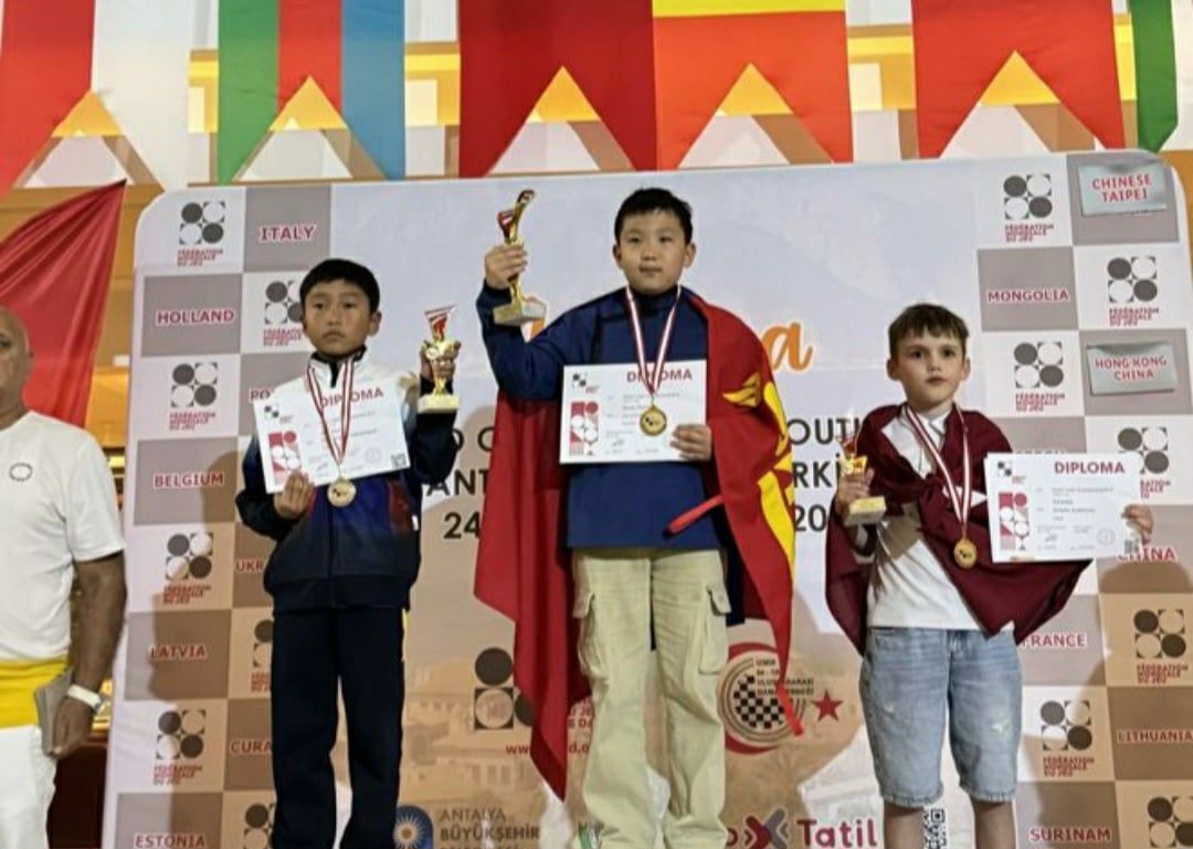 Монголын өсвөрийн даамчид дэлхийн аваргад дахин тэргүүллээ