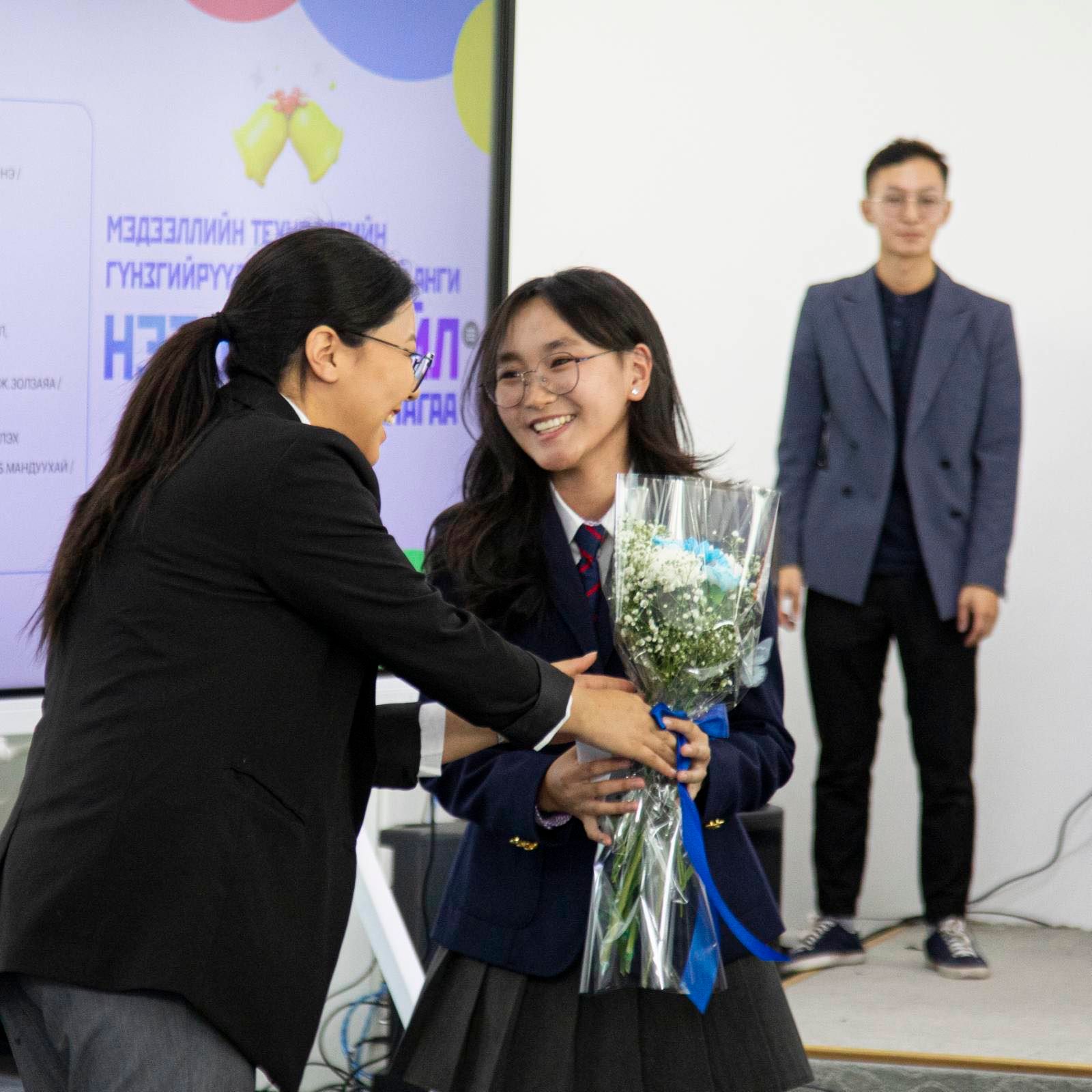 ШУТИС-ийн ахлах сургууль ITpark-д нээгдлээ