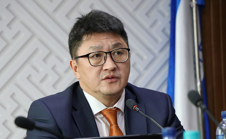 "Г.Занданшатарын" Баярмагнай гэж хэн бэ