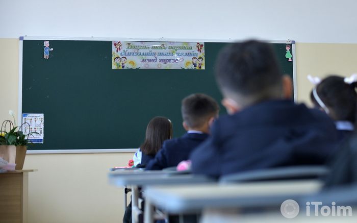 Баян-Өлгийн багш нарын монгол хэлний шалгалтын дүн: Асуудал багшид уу, тогтолцоонд уу