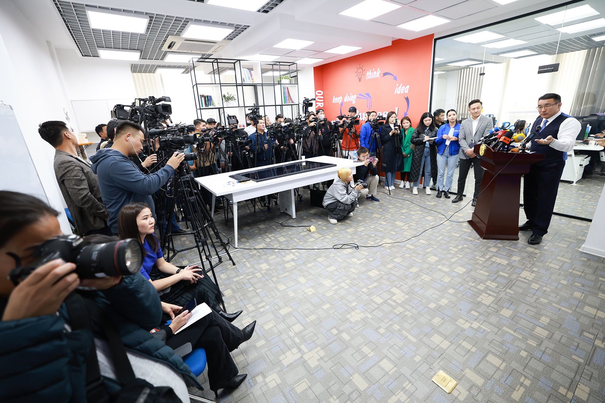 Д.Сумъяабазар: Замын түгжрэл агаарын бохирдлын том шалтгаан болж байна