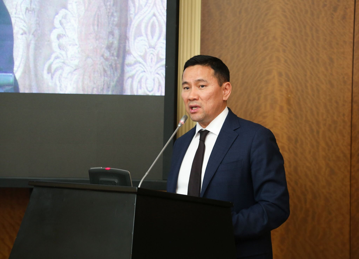 Шарк Д.Энхтүвшин суурин дээрээ эргэж, сонгуулийн ажлаа үргэлжлүүлэхээр болжээ