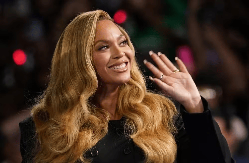 Трамп: Beyonce Камала Харрисыг дэмжсэн хөлсөнд 11 сая доллар авсан учраас шүүхэд дуудагдах ёстой
