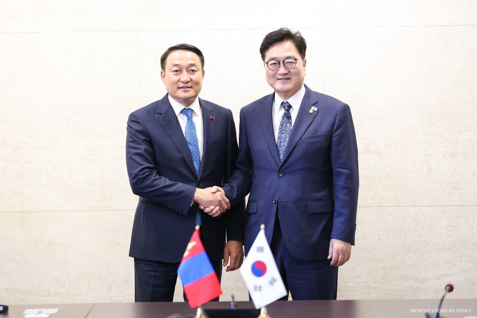 Монгол Улсын Их Хурлын дарга Д.Амарбаясгалан Бүгд Найрамдах Солонгос Улсын Үндэсний Ассамблейн дарга Ү Вон Шигтай (2025.07.30) албан ёсны уулзалт хийлээ.