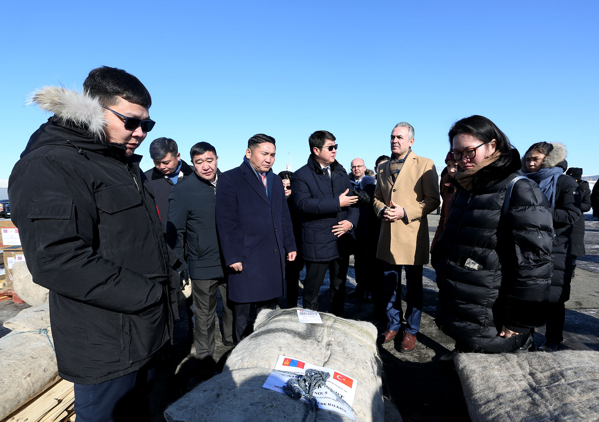 Туркийн ард түмэнд 35 гэр, 15 майхан хандивлалаа