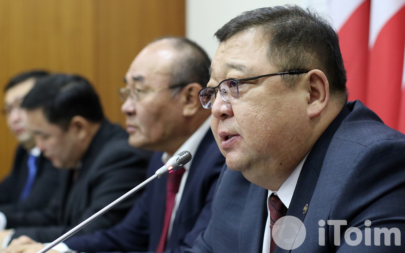 С.Эрдэнэ: Парламентыг тараах санаачлага гаргавал АН-ын гишүүд УИХ-аас татгалзахад бэлэн