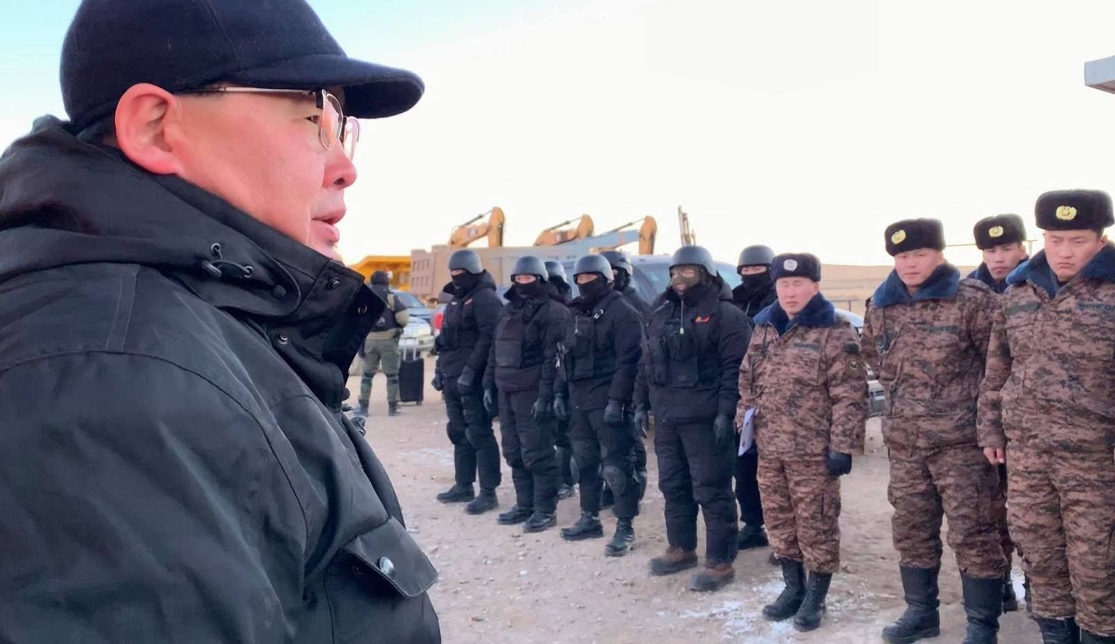 Засгийн газар тусгай ажиллагаа явуулж, Салхитын мөнгөний ордын лицензийг цуцаллаа