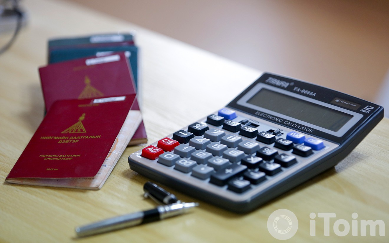 Төсөл: Сумын төрийн захиргааны алба хаагчдад таван жилд нэг удаа урамшуулал олгодог болно