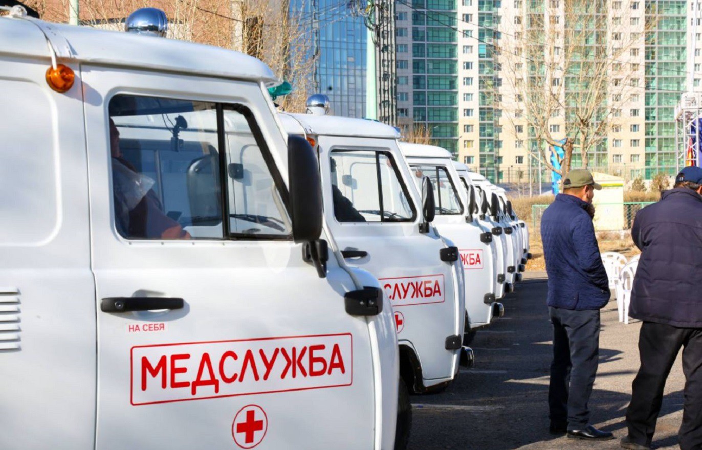 Улсын тусгай хамгаалалттай 16 сум иж бүрэн тоноглогдсон түргэн тусламжийн автомашинтай боллоо