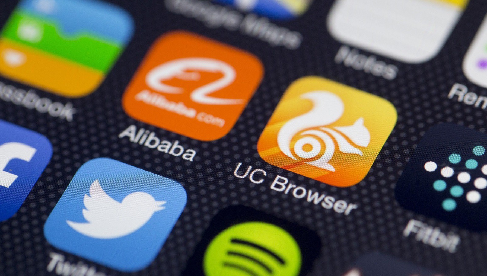 ‘Alibaba’-гийн интернэт хөтөч Хятадын ‘App Store’-уудаас устгагджээ