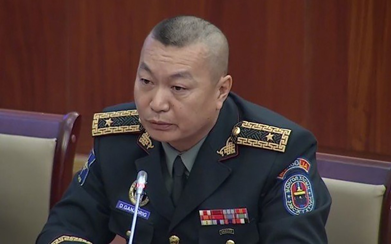 Д.Ганзориг: Нийгмийн олон давхаргаас ирсэн цэргүүдийг жилийн дотор төлөвшүүлэхэд хүндрэлтэй байна