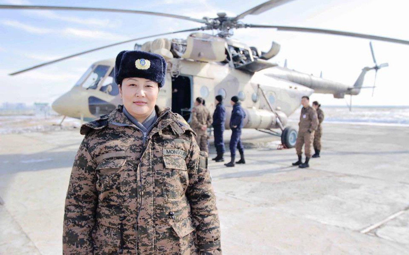 Г.Болор Монголын анхны эмэгтэй генерал болно