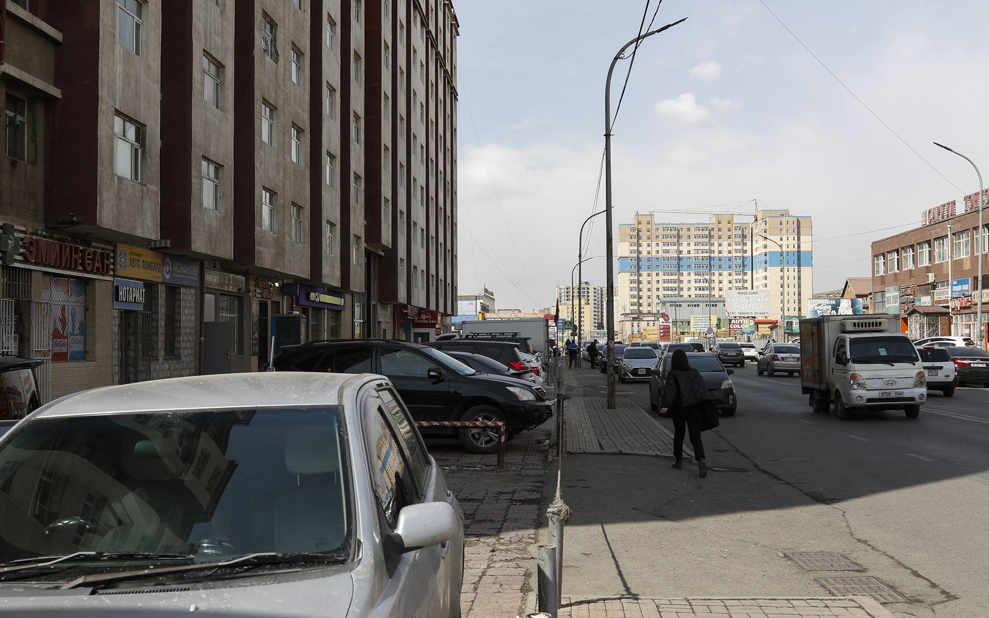 Хоорондоо наалдах шахам барьсан барилгуудад СТАНДАРТ алга