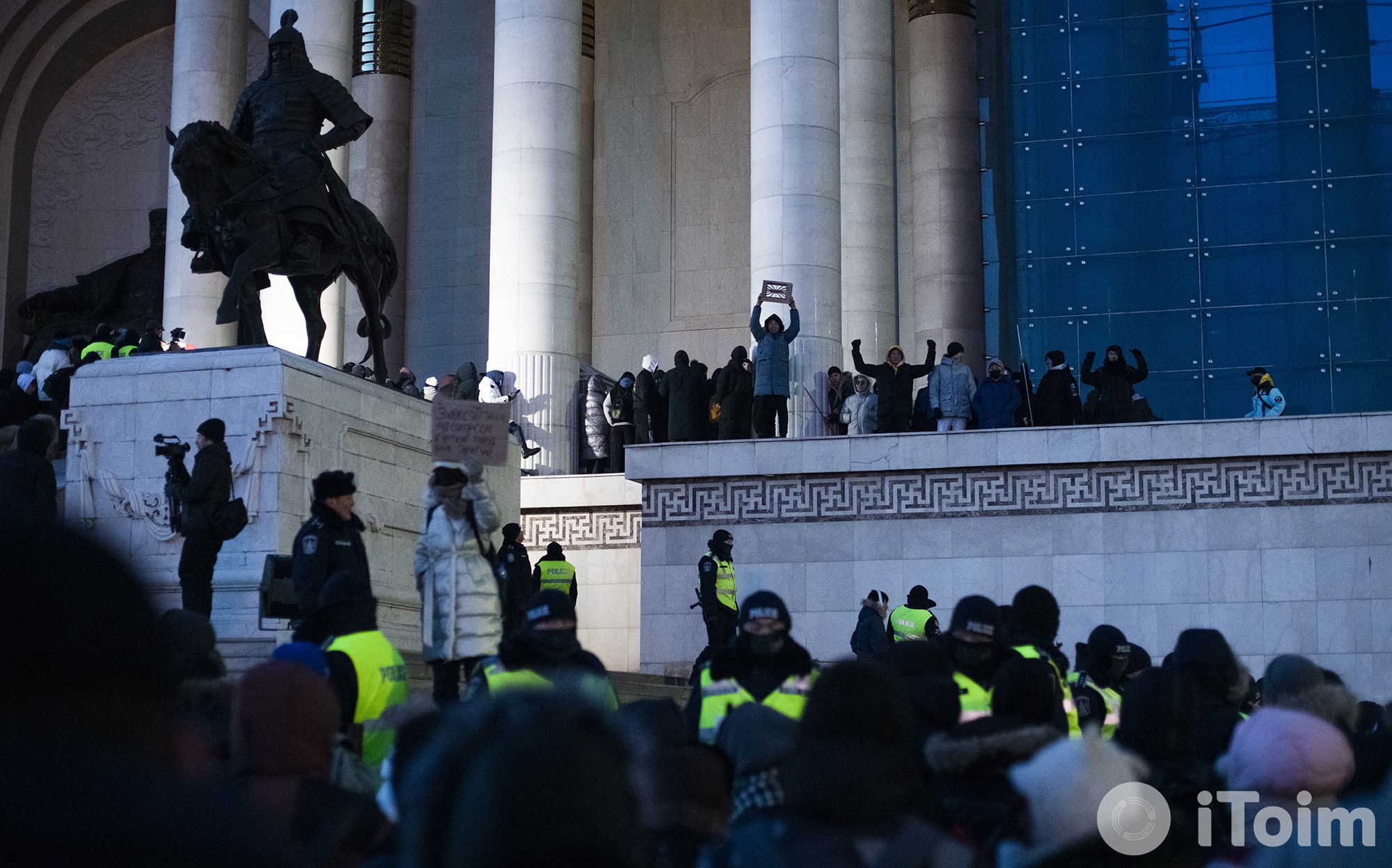 top-news-image