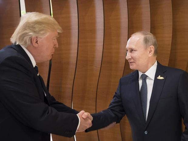 ​Трамп, Путин нар нууц уулзалт хийжээ