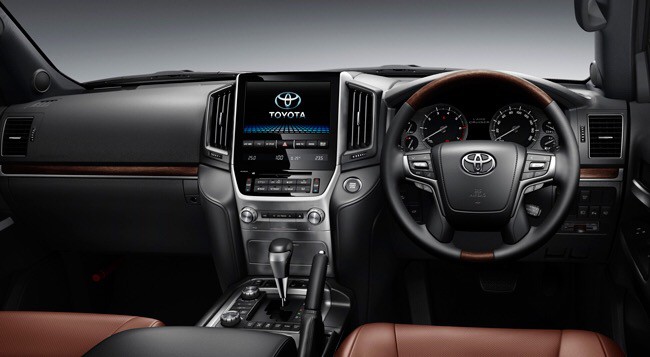 “Land Cruiser 300” маркийн автомашиныг зах зээлд танилцуулна